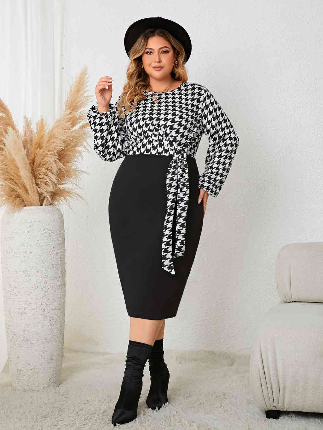 Plus Size Houndstooth Tied Long Sleeve Dress